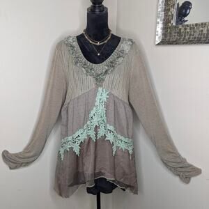 Grey-greenish brown tunic size large